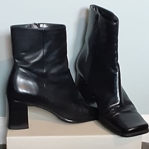 Vintage Mod Square-Toed Black Leather Ankle Boots